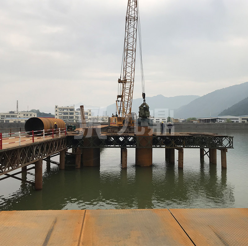   应急贝雷桃色视频网站和固定贝雷桃色视频网站具有构件少，重量轻，成本低的特点