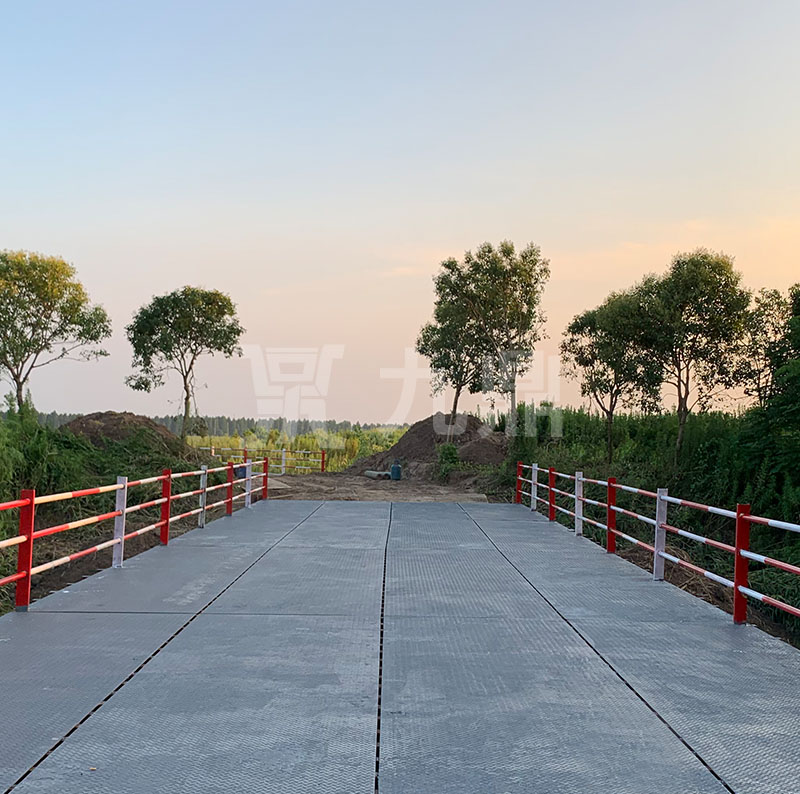 贝雷钢桥表面涂层需定期检查